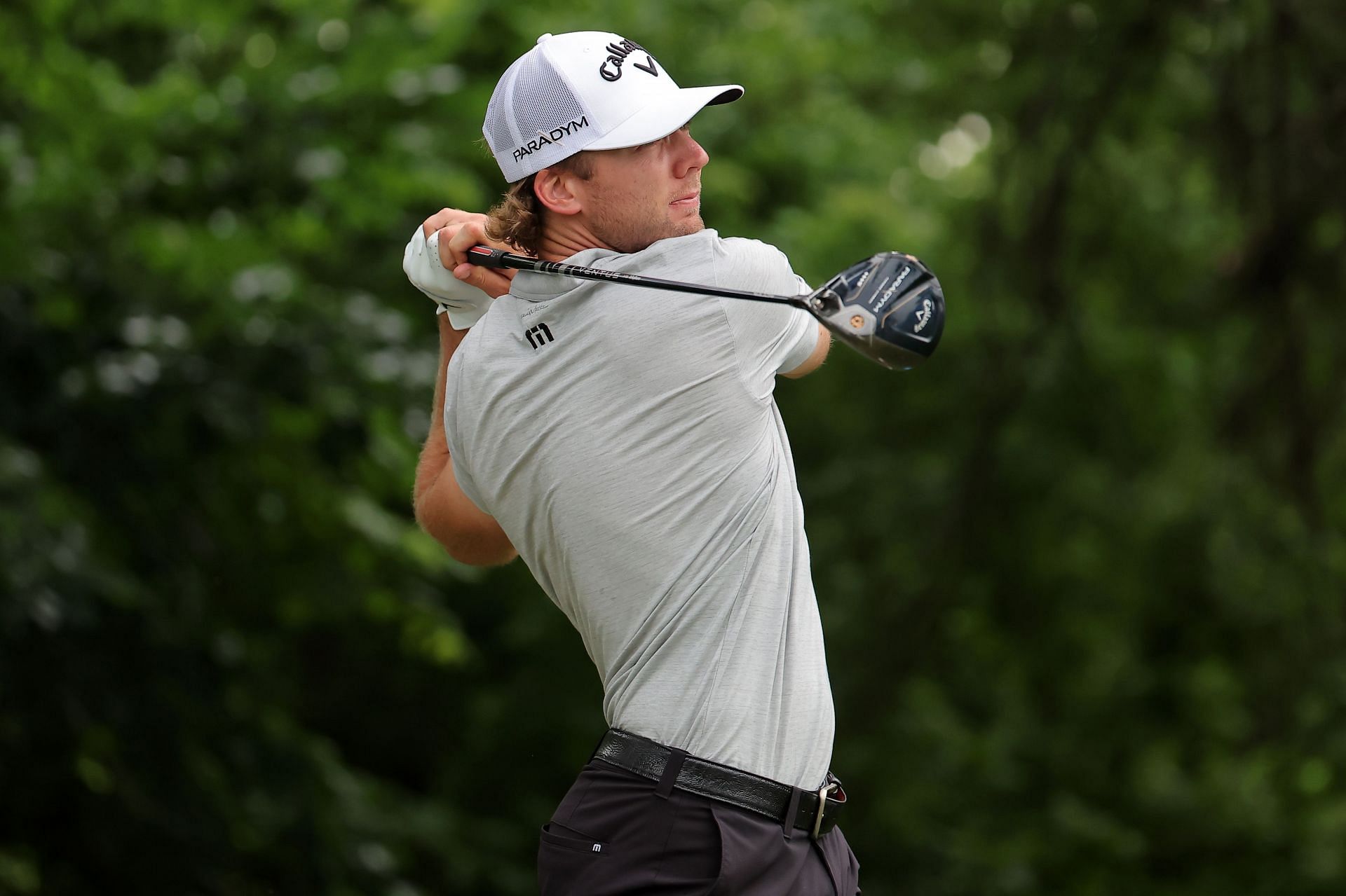 Sam Burns playing on the sixth hole of the Colonial Country Club (Image via Getty/Jonathan Bachman)