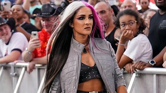 "Another Dakota Kai"- WWE veteran buries 29-year-old star; says she's "mediocre at best" (Exclusive)