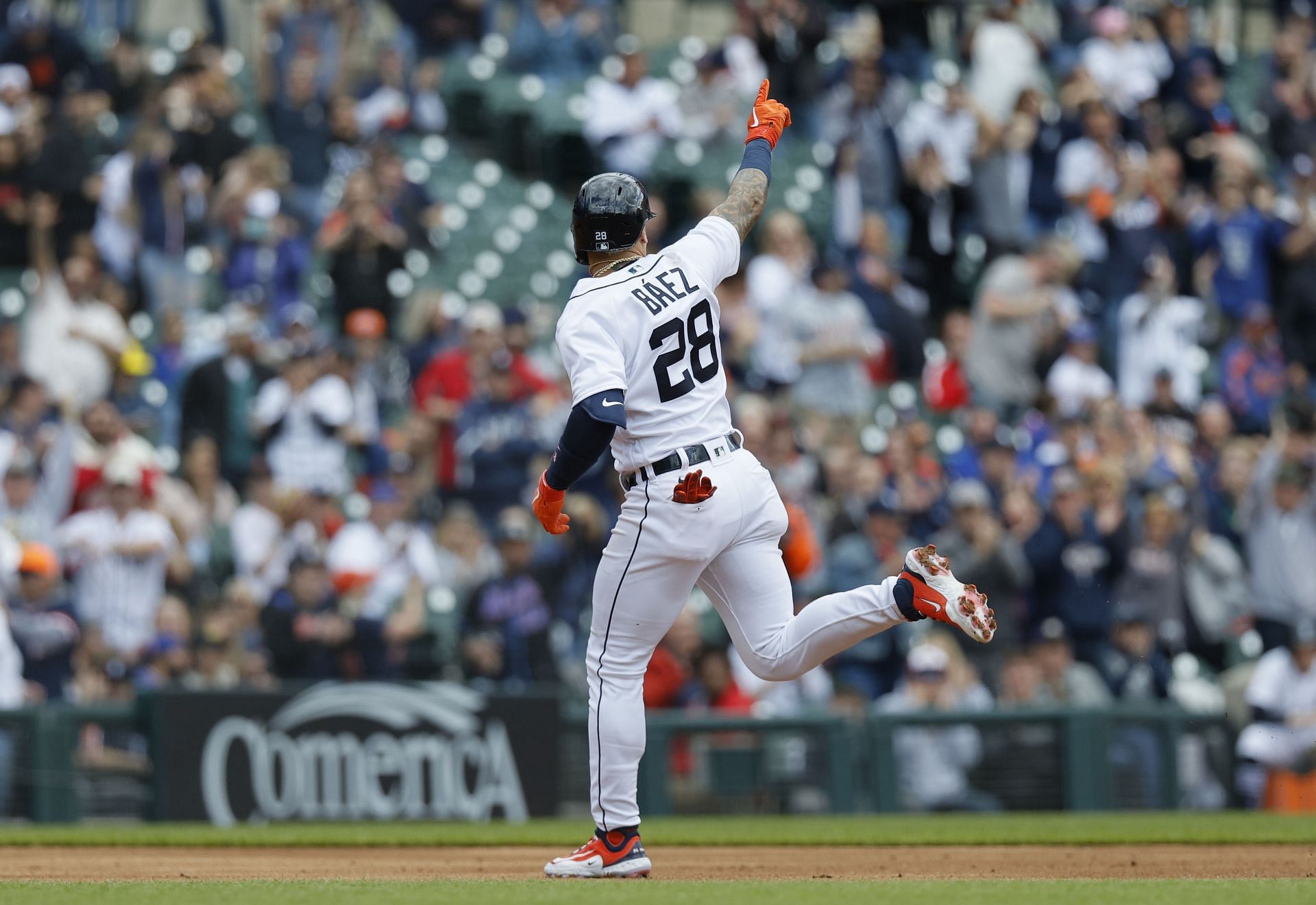 Message delivered: Báez benched by Hinch, Tigers go on to snap 6