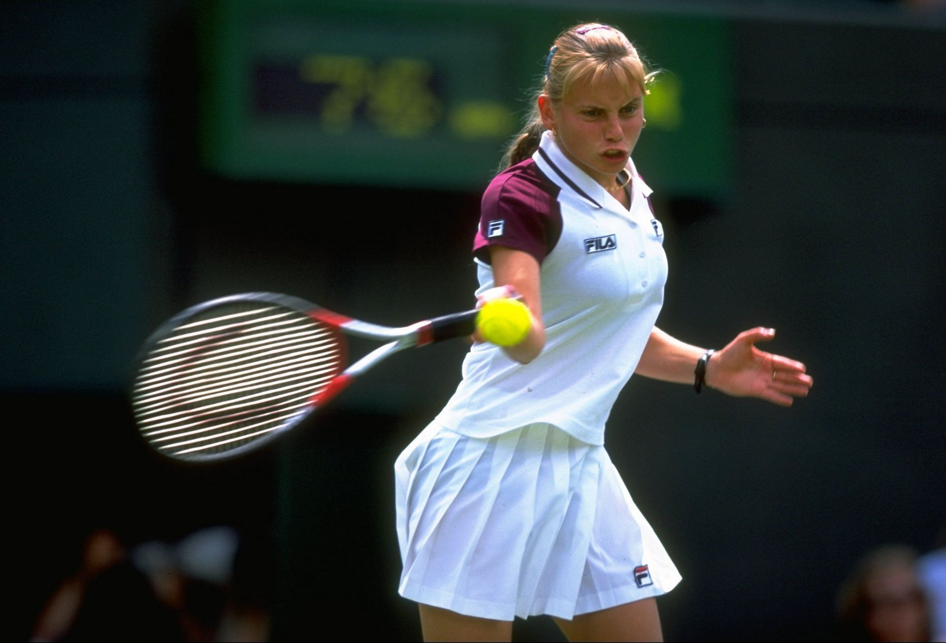 Jelena Dokic in action during the 1999 Wimbledon Championships
