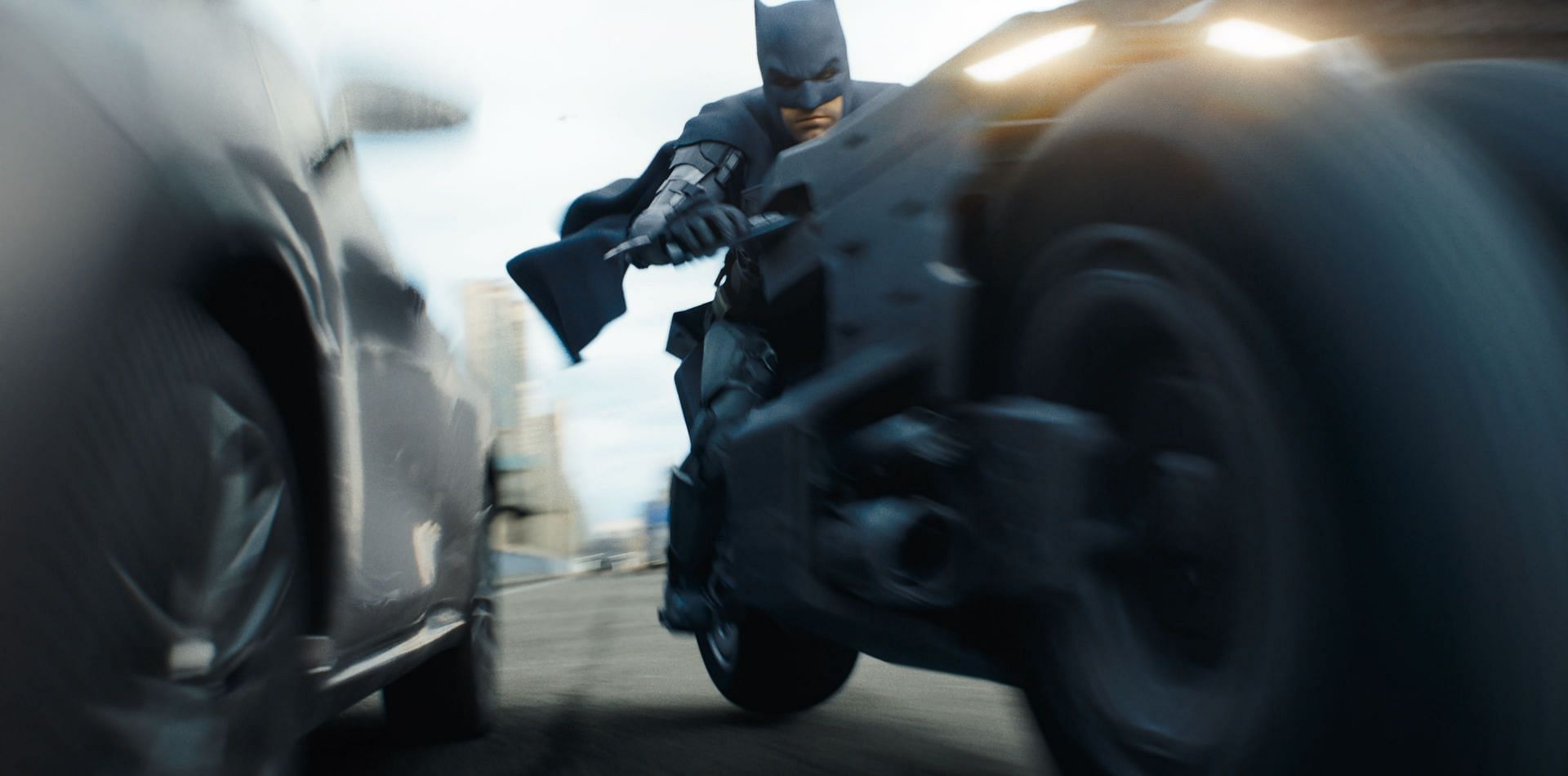 Ben Affleck Batman Under Fire For Wearing A Bra In The Flash Trailer