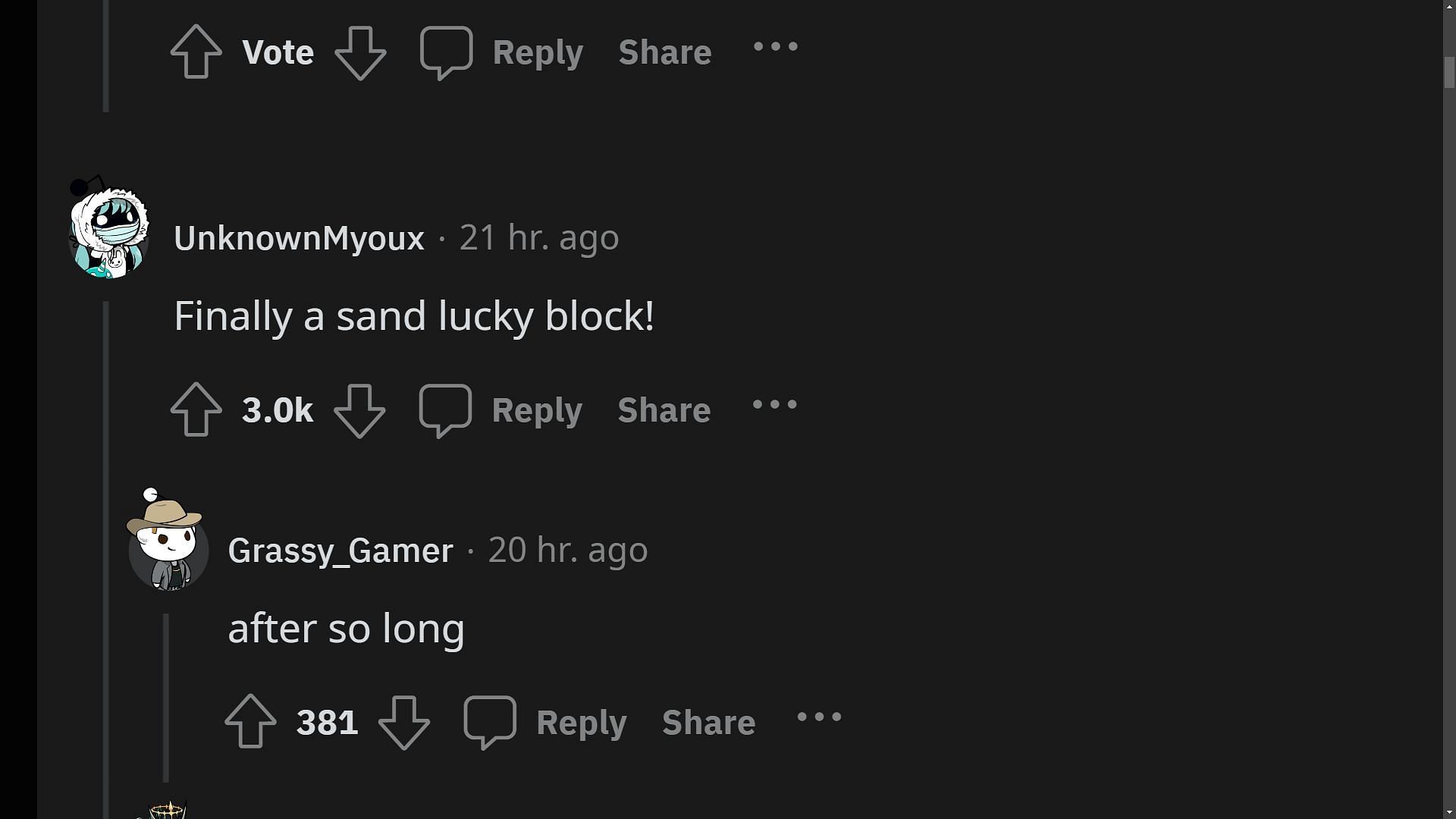 Minecraft Redditors joked about how the blocks looked like the famous lucky block mod. (Image via Sportskeeda)