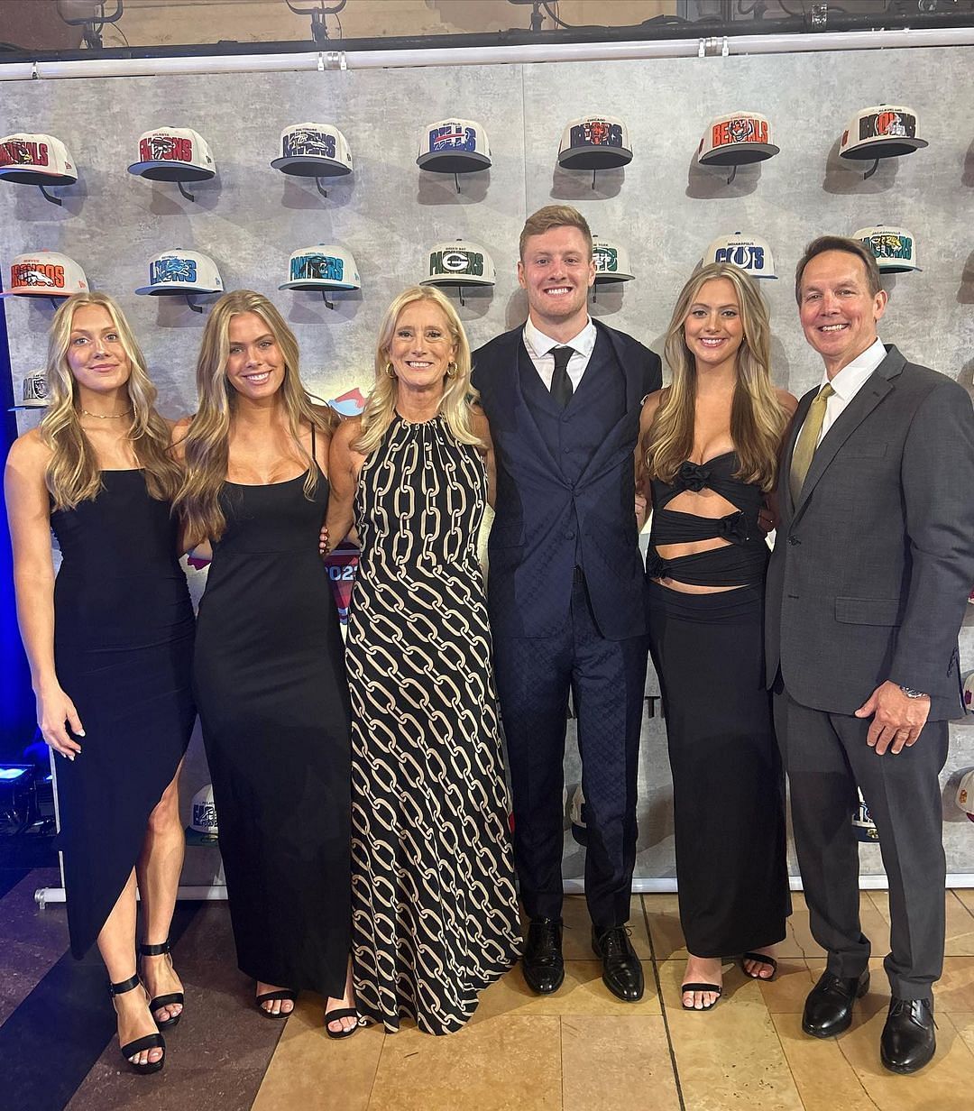 The Levis family at the 2023 NFL Draft (Image credit: Instagram.com/kelleylevis)