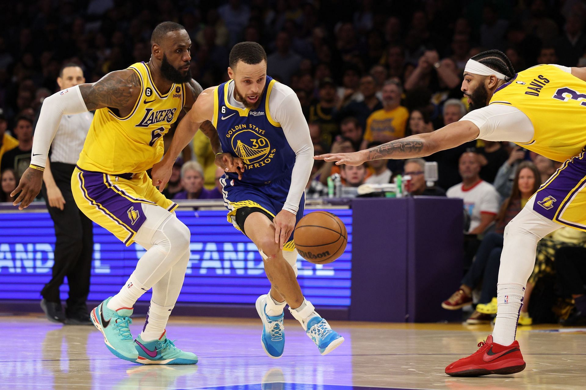 Golden State Warriors v Los Angeles Lakers - Game Four