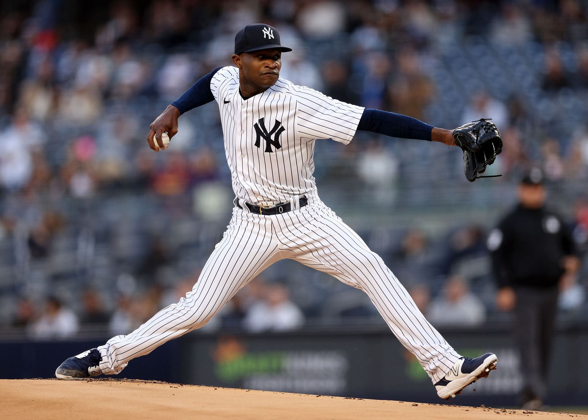 New York Yankees fans want Aaron Boone axed after he pulls Domingo German in ninth, bullpen blows lead, team loses again