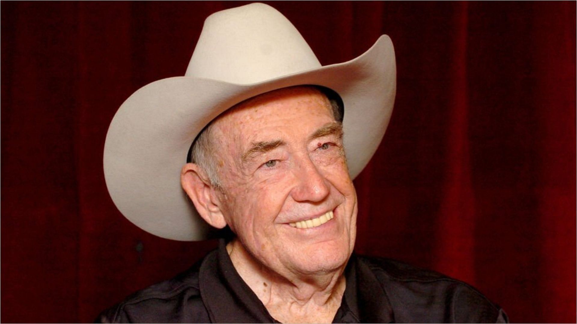 Doyle Brunson accumulated a lot of wealth from his career as a poker player (Image via David Lodge/Getty Images)