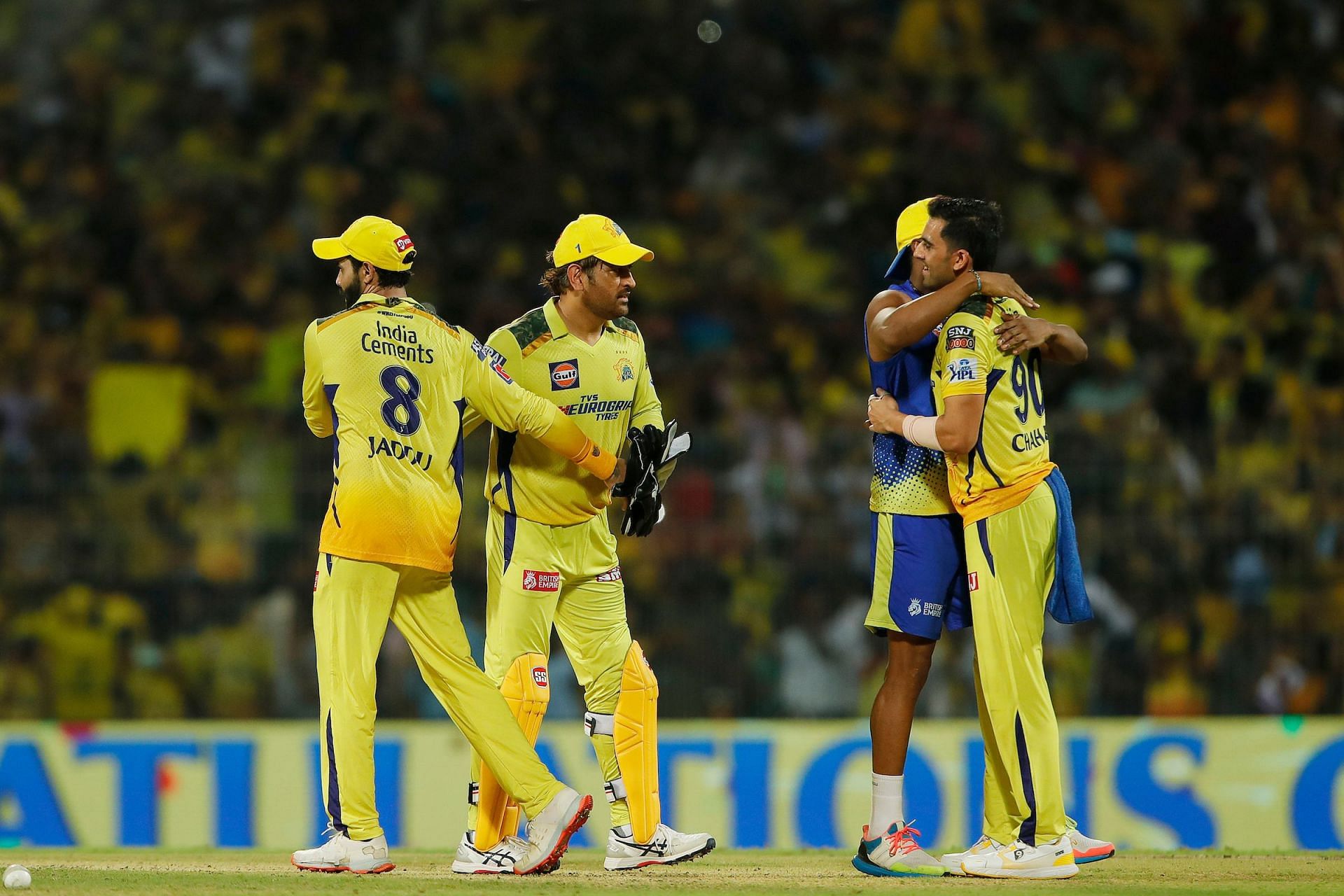 CSK overcame difficulties in both these seasons [Image: IPL Twitter]
