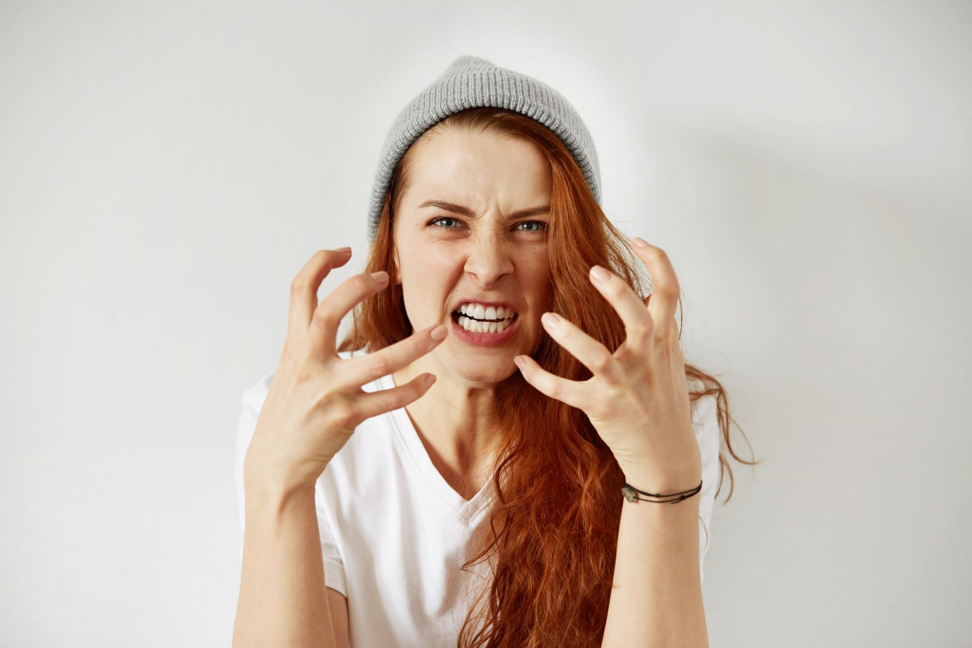 Do you cry when angry? What causes this? Are there ways to deal with it? (Image via Freepik/ Freepik)