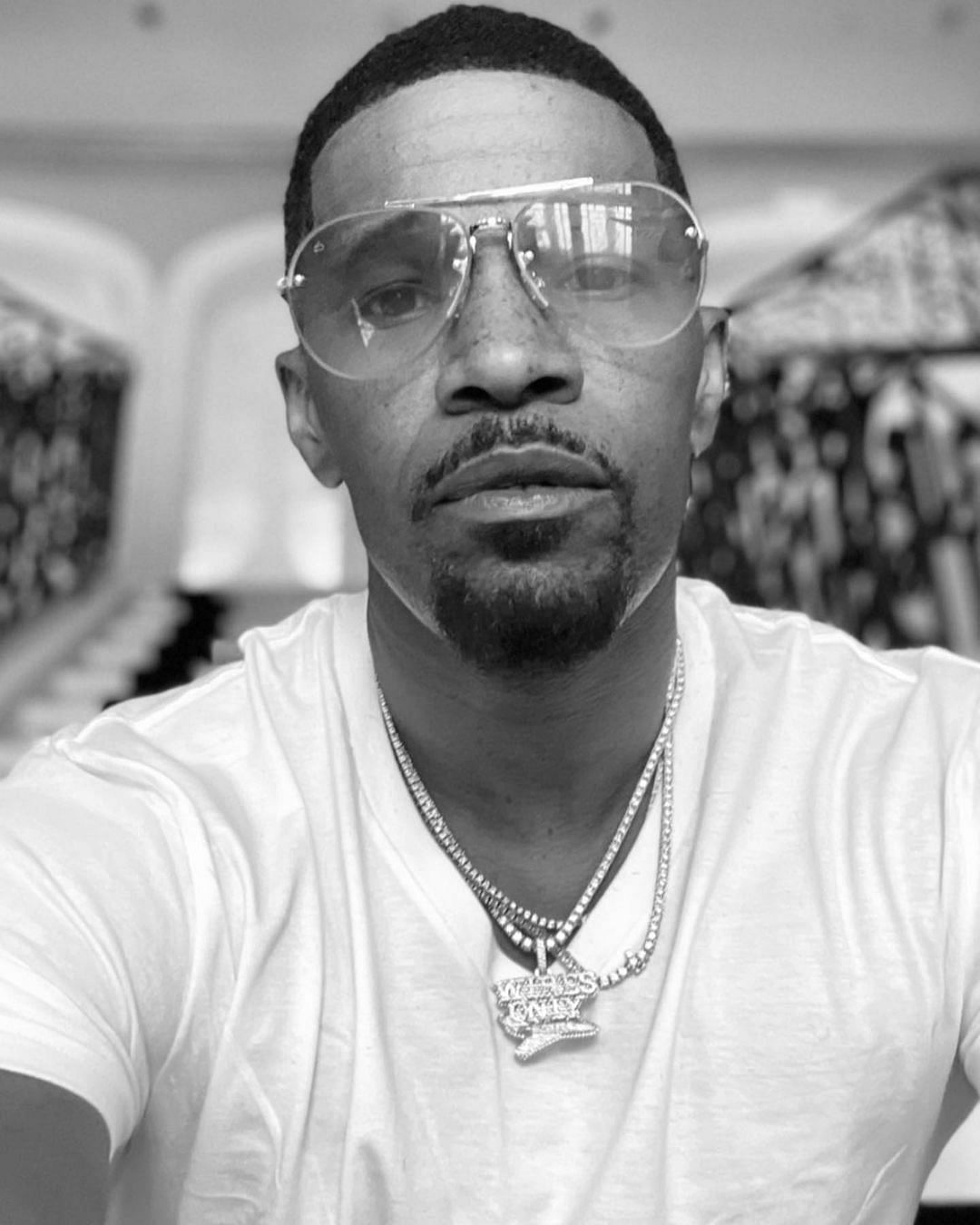 Fans and well-wishers flood Foxx&#039;s social media with support (Image via Instagram/Iamjamiefoxx)