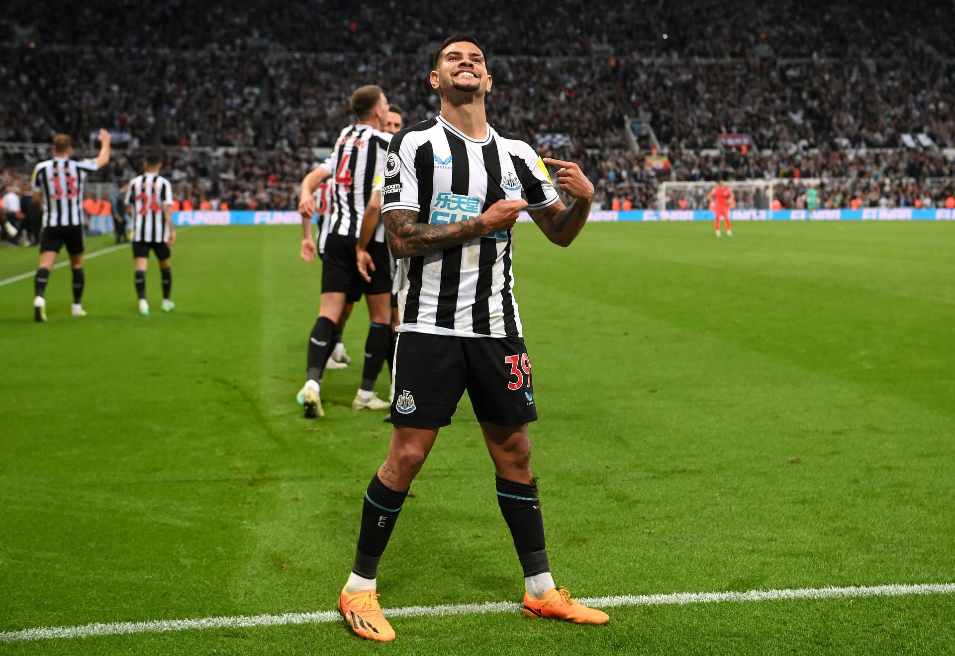 Newcastle United v Brighton &amp; Hove Albion - Premier League