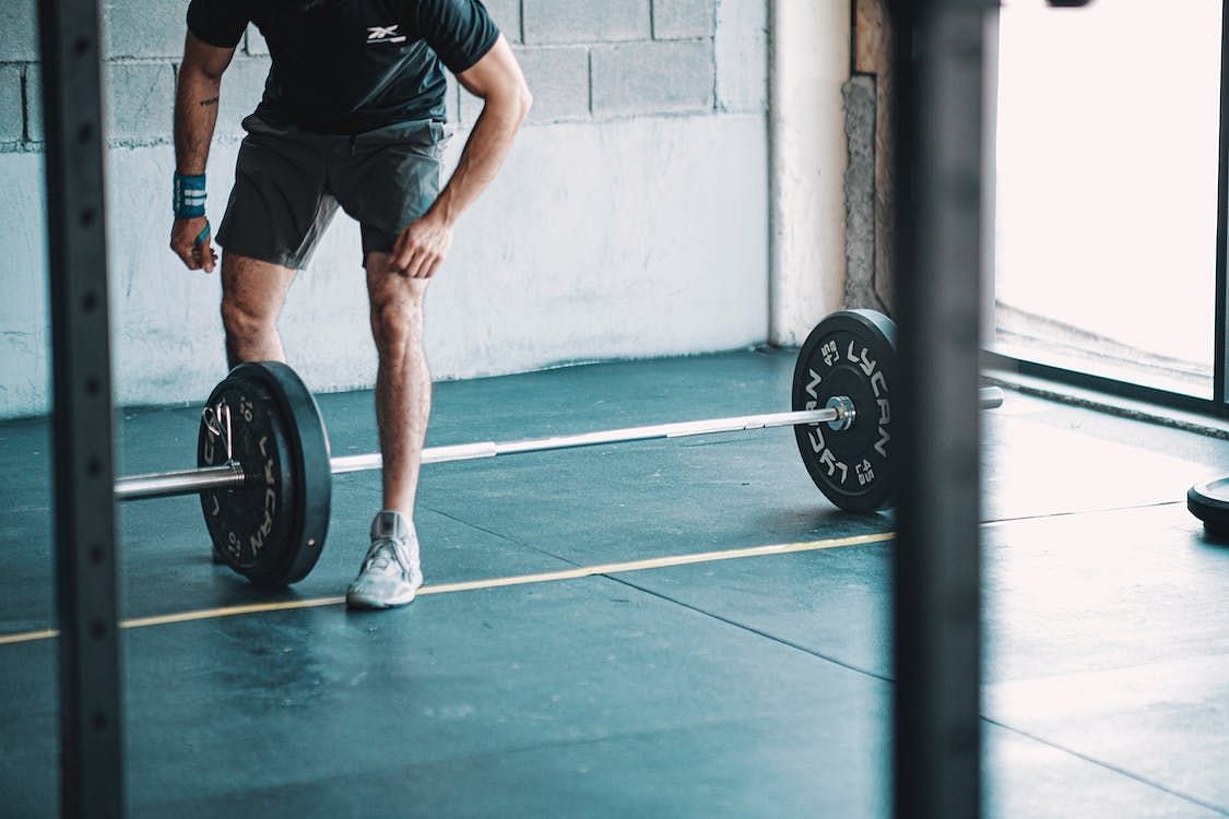 Emphasize proper form and technique over the weight lifted, starting with a lighter load. (Eduardo Cano Photo Co./Pexels)
