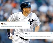 DJ LeMahieu fails to convince fans that his bunt was a good idea: "Bench him tonight"