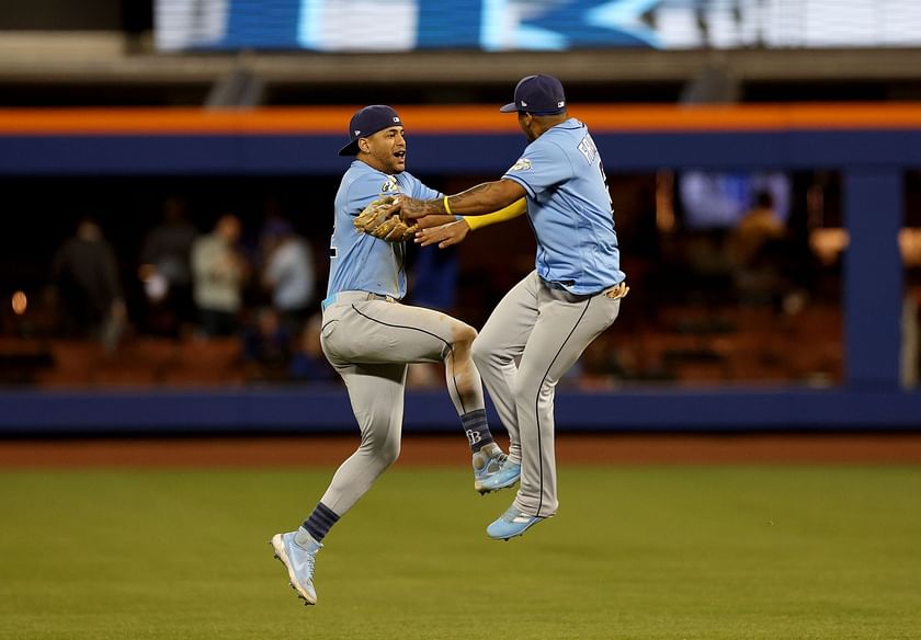 France leads M's over Mets in their 1st Citi Field game