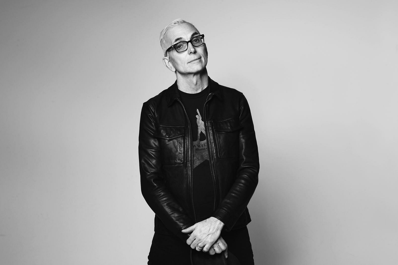 Three years after receiving his MS diagnosis, Art Alexakis, the frontman of the rock band Everclear, shared his experiences and spoke candidly about his condition. (Image via Rolling stone)