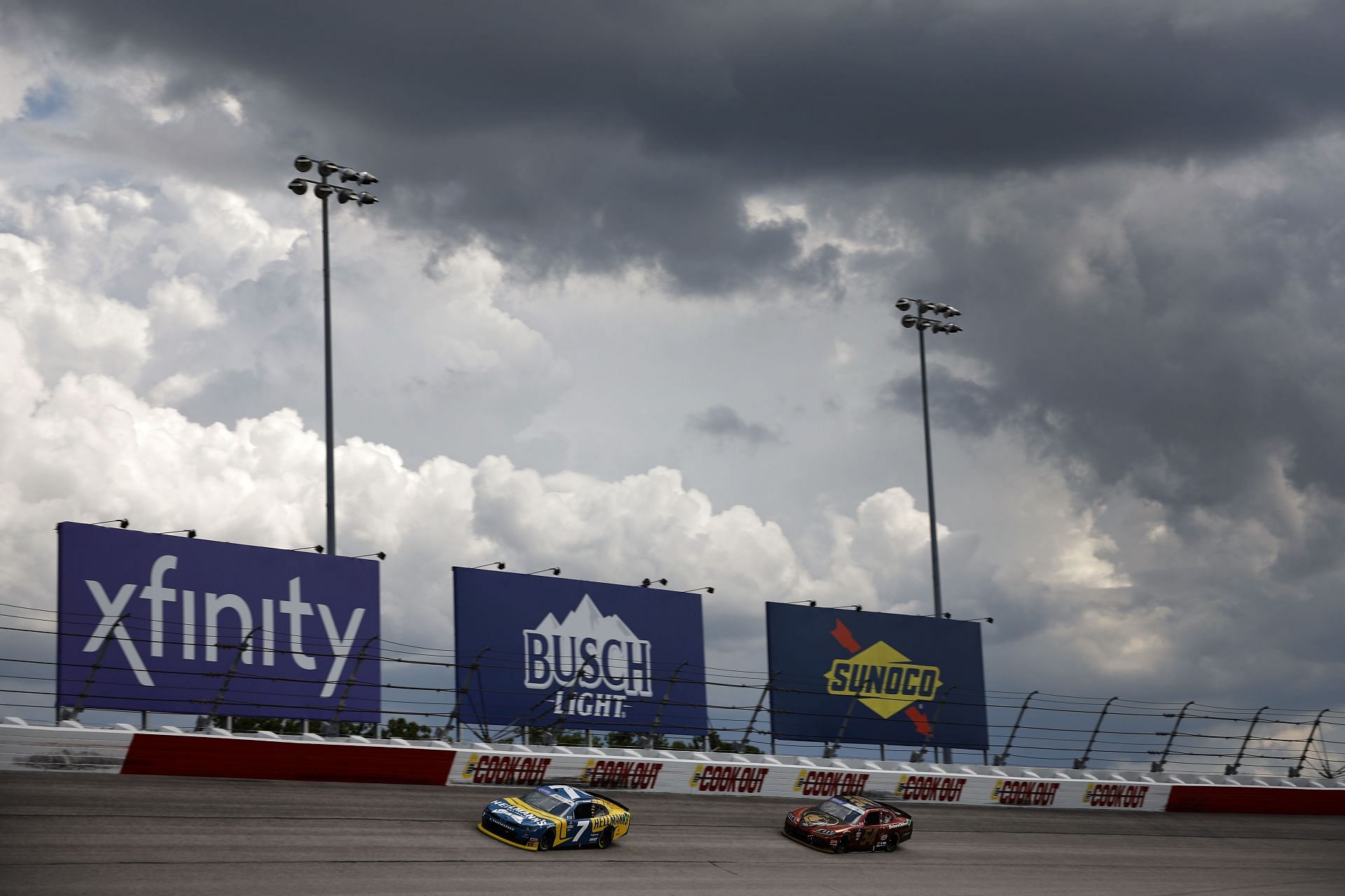 NASCAR Xfinity Series Sport Clips Haircuts VFW Help A Hero 200