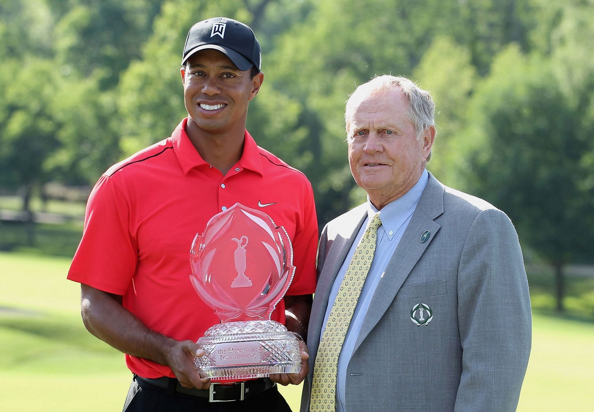 Tiger Woods won the Memorial Tournament for the record fifth time in 2012