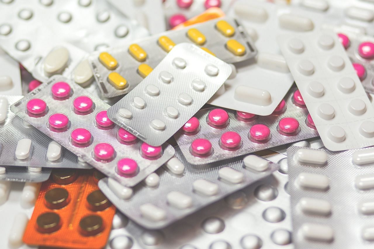 The Risks and Side Effects of Prolonged Medication Use on Overall Health. (Image via Pexels)