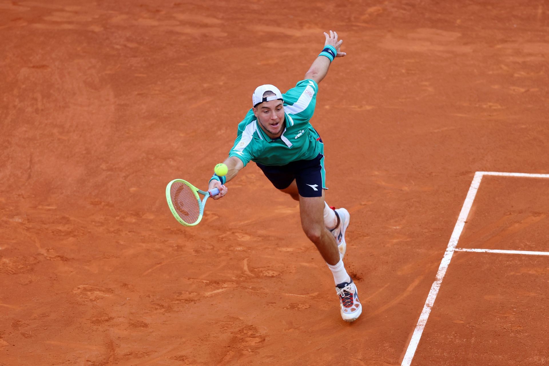 Jan-Lennard Struff in action at the Madrid Open final