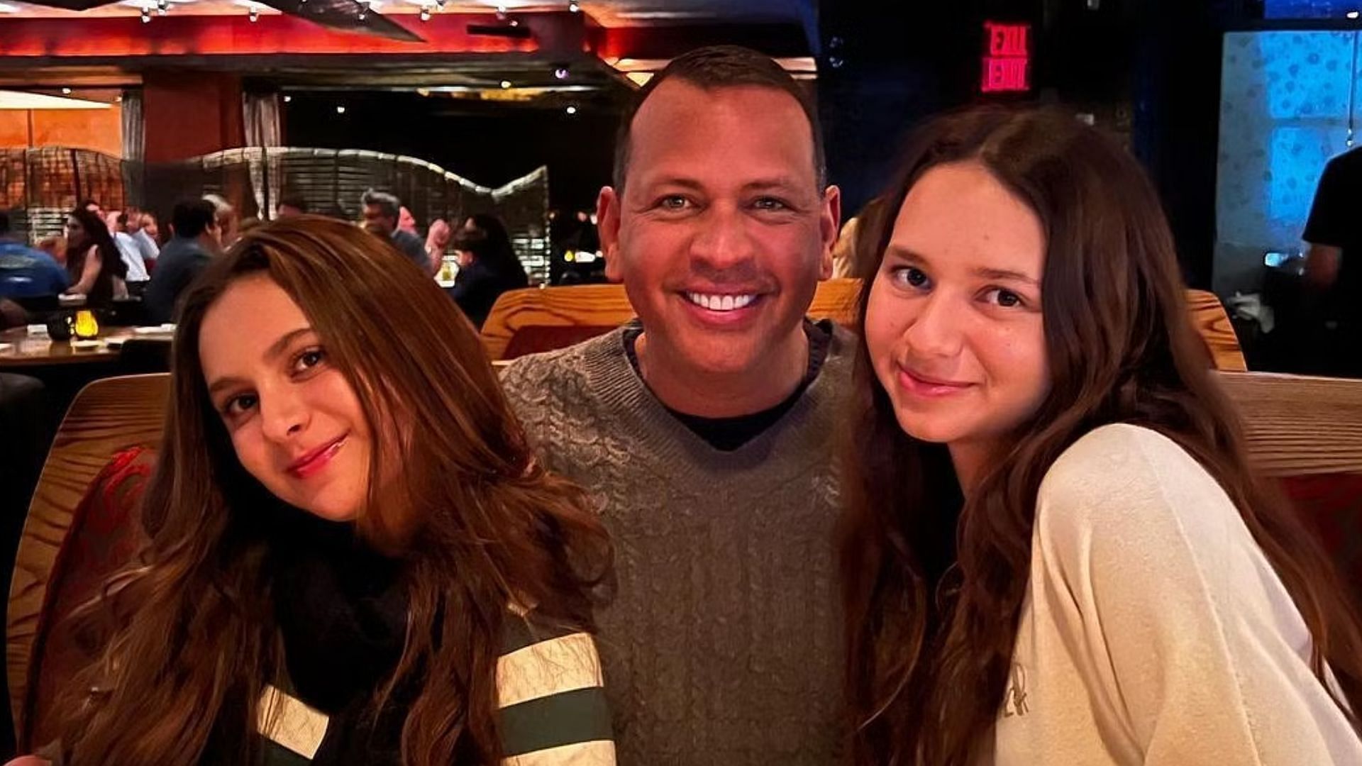 Alex Rodriguez with his two daughters, Natasha and Ella. 