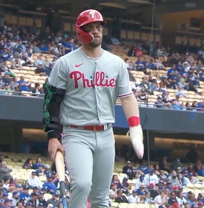 Bryce Harper, returning to Phillies, is a medical marvel