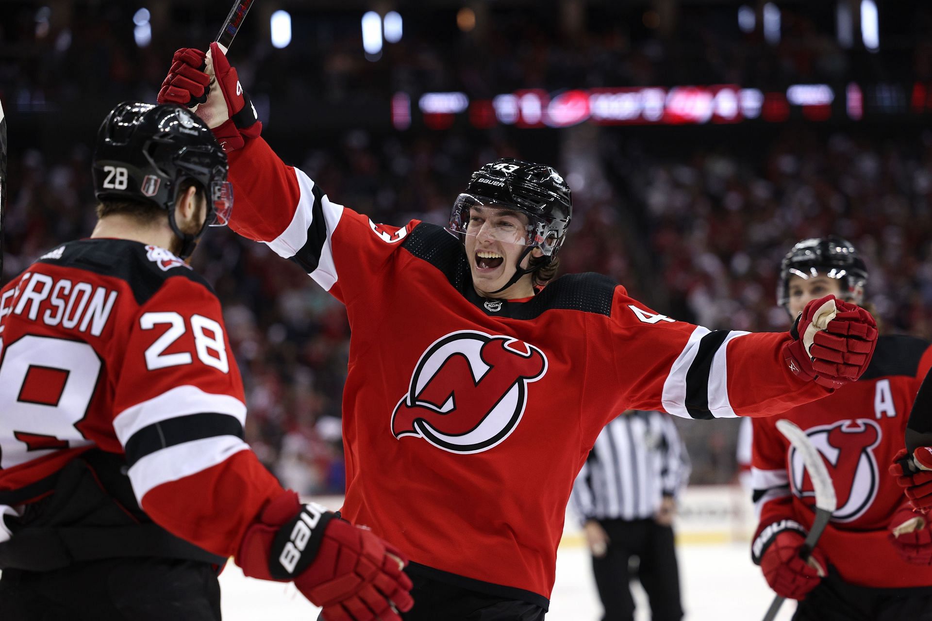NHL: New Jersey Devils Honor Scott Niedermayer, Down Dallas Stars