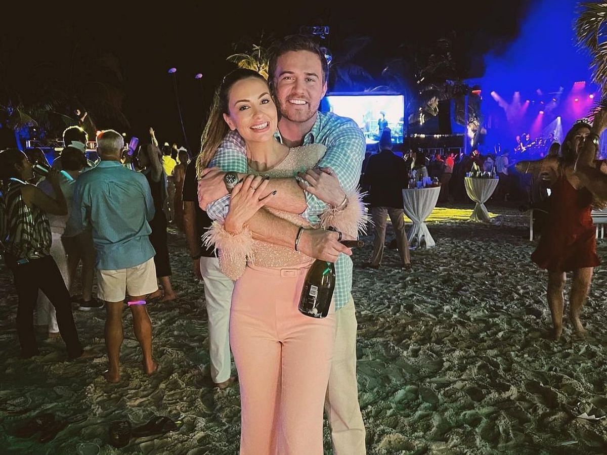 Fans react to The Bachelor alums Kelley and Peter break up 