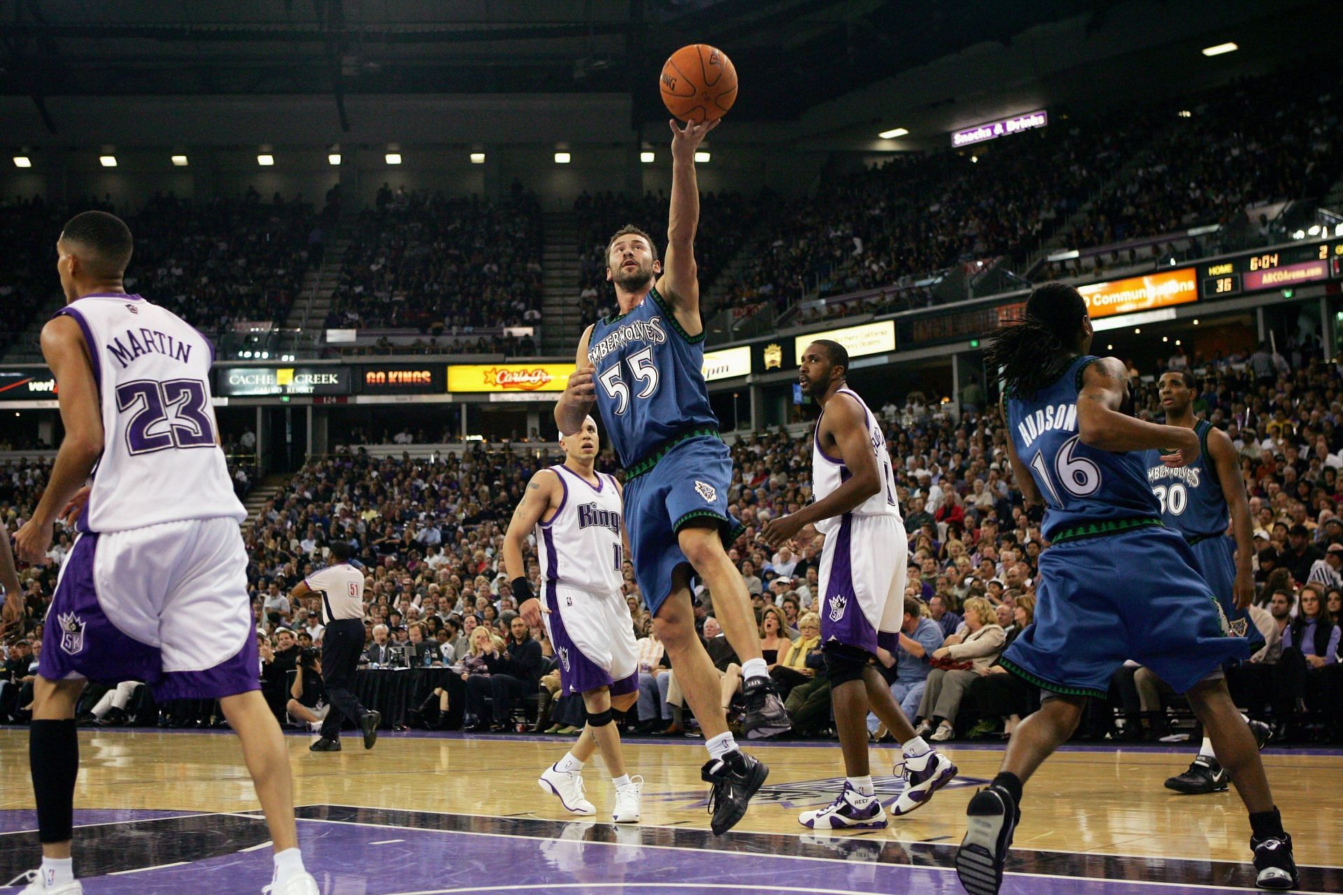Jaric spent seven years in the NBA (Image via Getty Images)