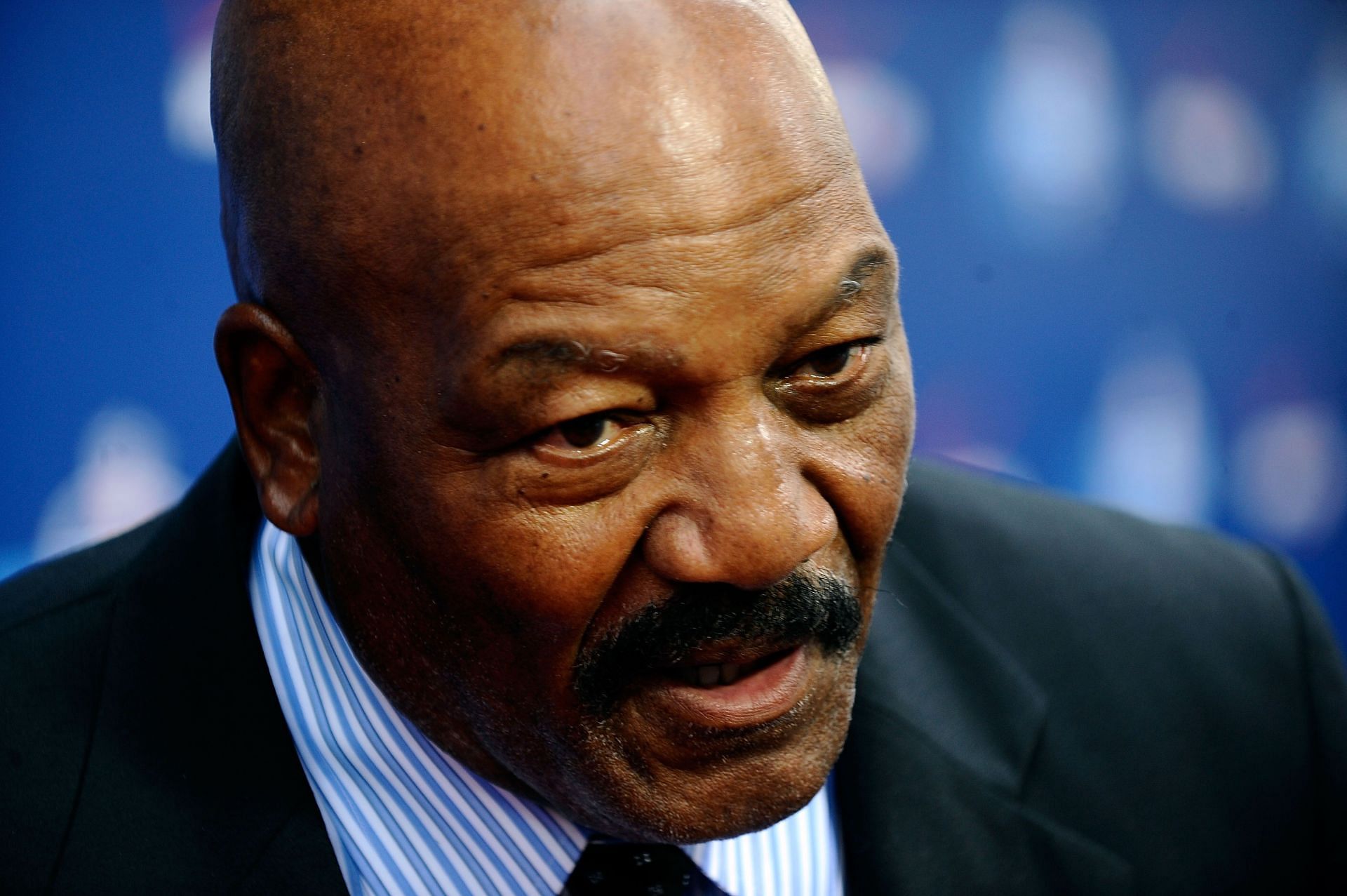 Why Jim Brown remains the standard of NFL greatness - Sports