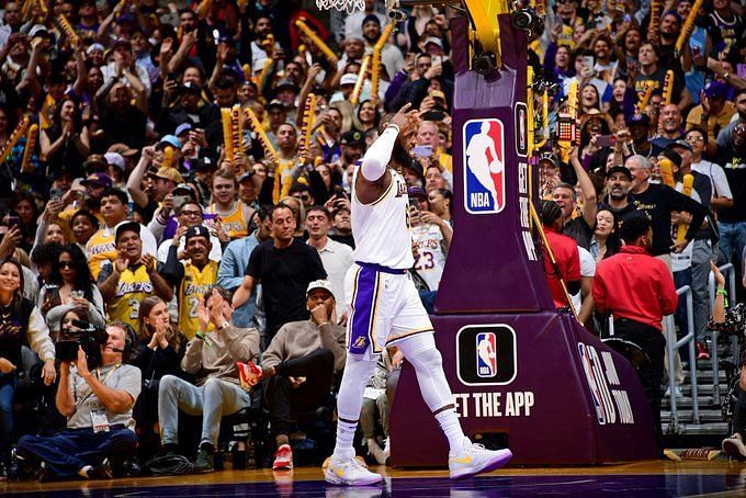 "What More Can He Do Man" - Lakers Fans Applaud LeBron James Despite ...