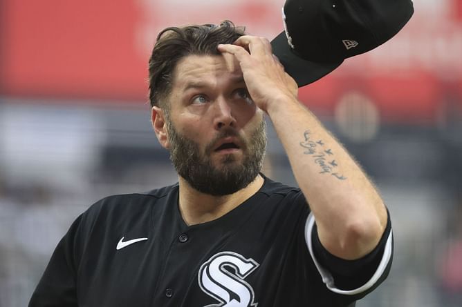 Chicago White Sox pitcher Lance Lynn agrees that the only way to prevent batters from ‘peeking’ is to throw at them: "That’s the only way to stop it"