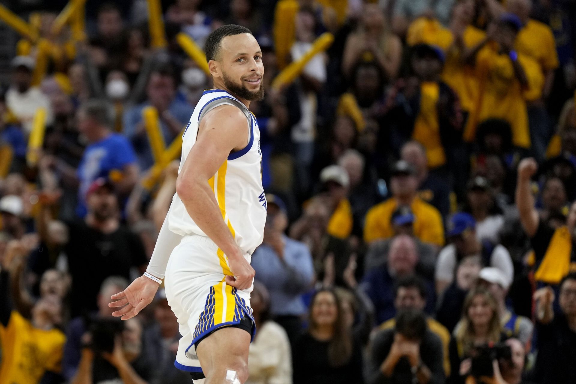 Steph Curry has revolutionized basketball (Image via Getty Images)