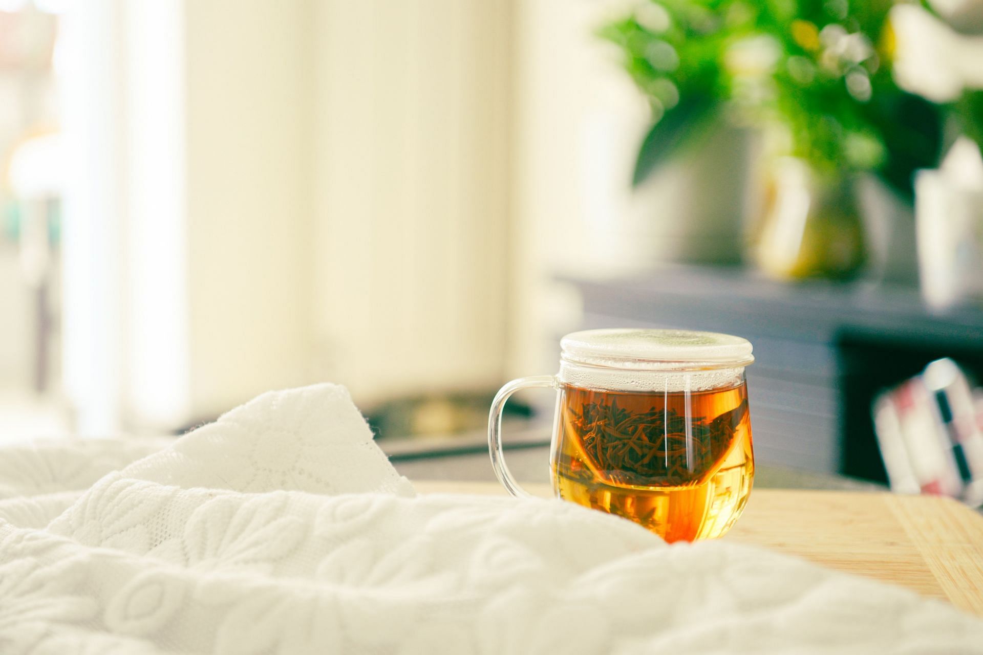 Benefits of jasmine tea- It boosts immunity. (Image via Pexels/ Suki Lee)