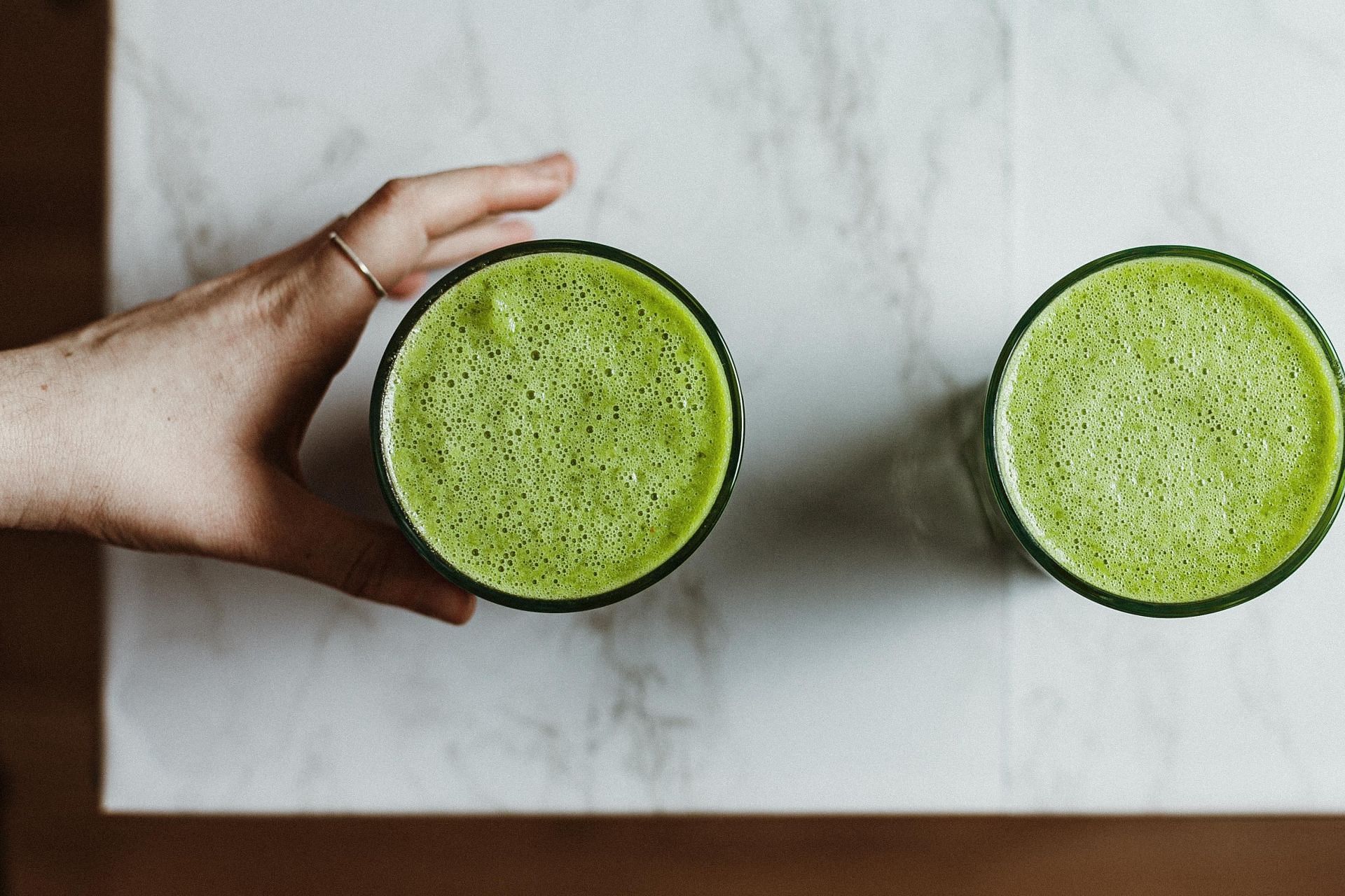 Drinking your greens is a great way to eat healthy. (Image via Unsplash/ Alex Lvrs)