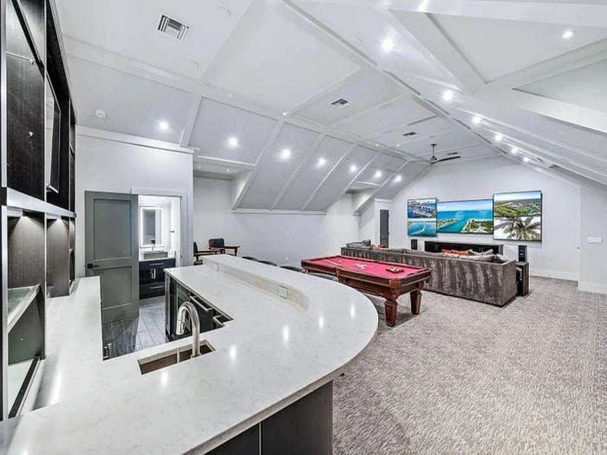 Interior view of the adition above the garage. Thomas&acute; house (Image Business Insider).