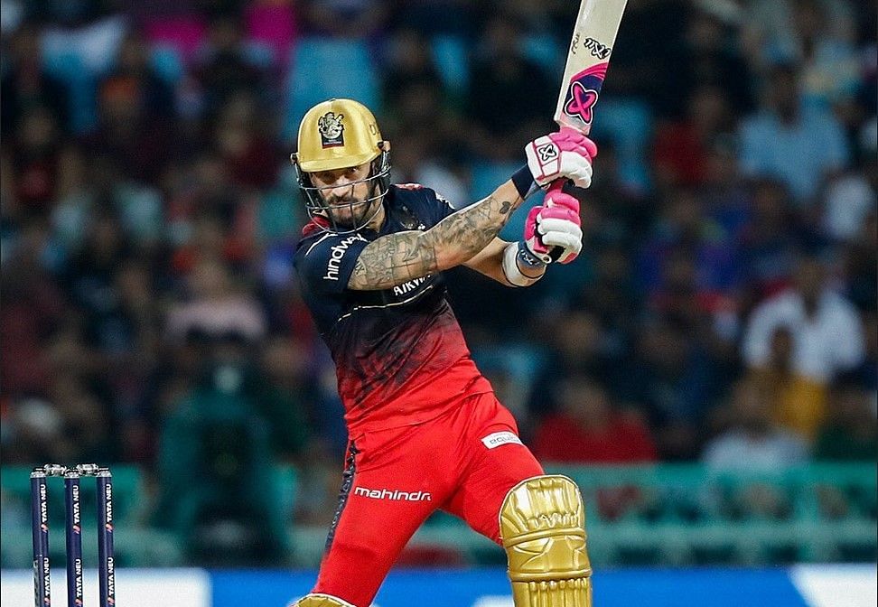 Faf du Plessis in action (Image Courtesy: Twitter/Royal Challengers Bangalore)