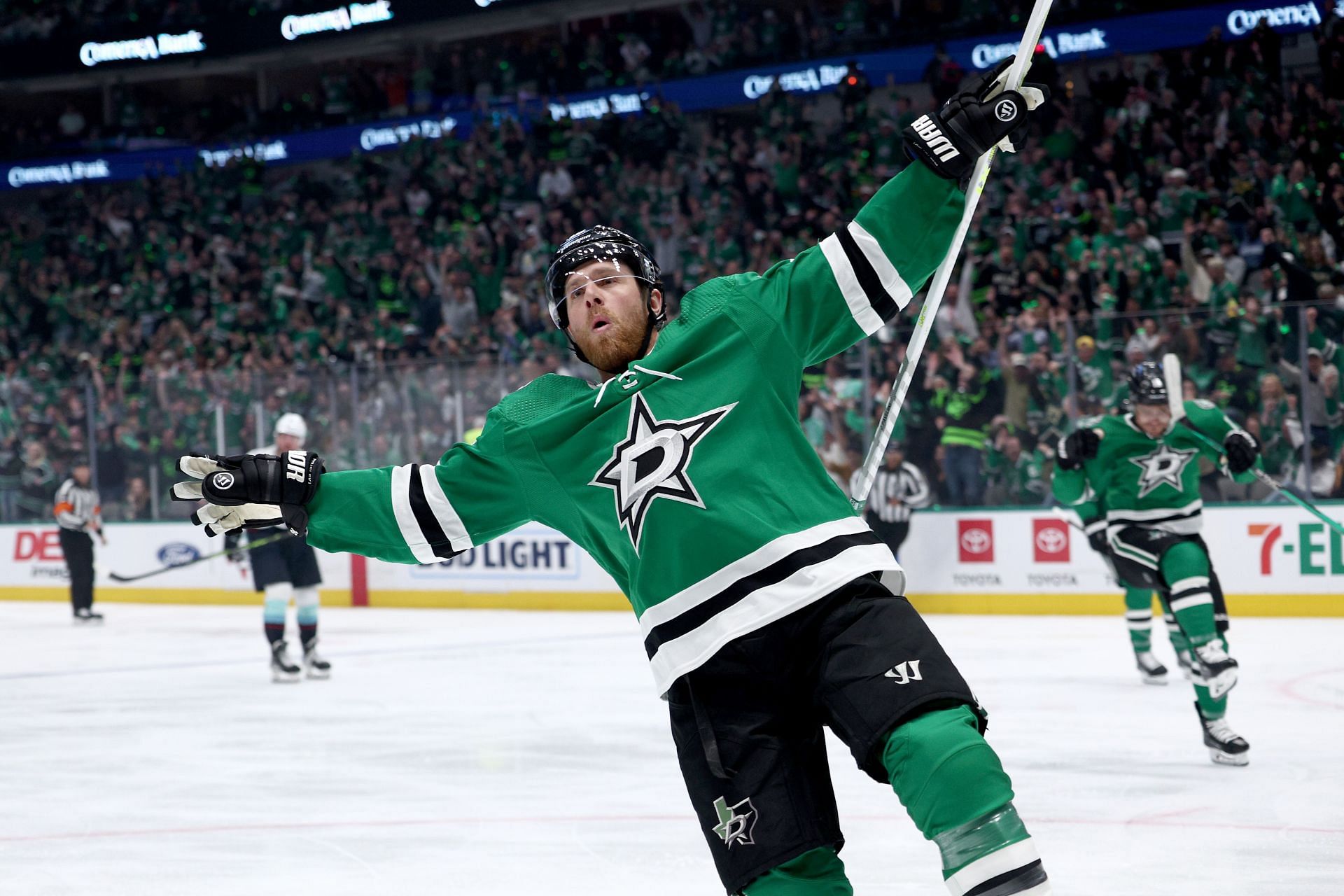 Dallas Stars' Joe Pavelski is thriving at 37 — how does 'Captain America'  do it? - The Athletic