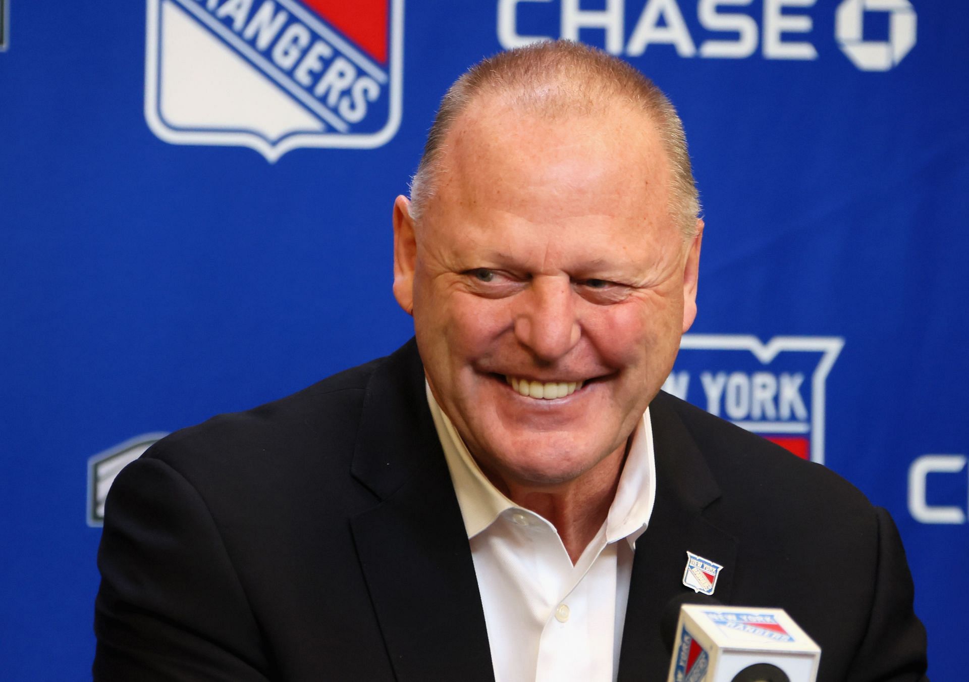 New York Rangers fans react to Gerard Gallant's firing, "He's the fall guy"