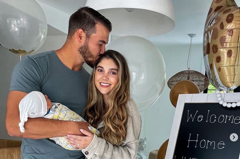 Who is Mitch Trubisky's wife, Hillary? All you need to know about ...