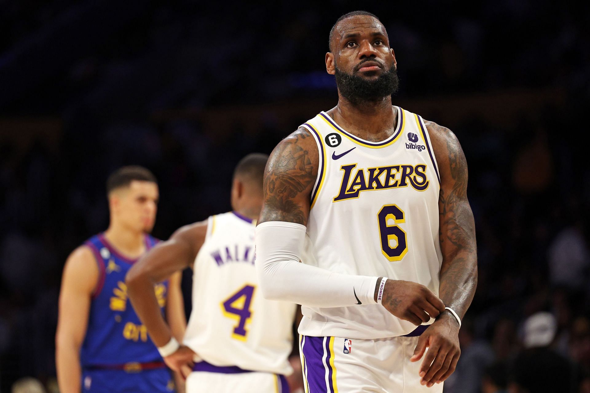 LeBron James couldn&#039;t lead the Lakers to another victory (Image via Getty Images)