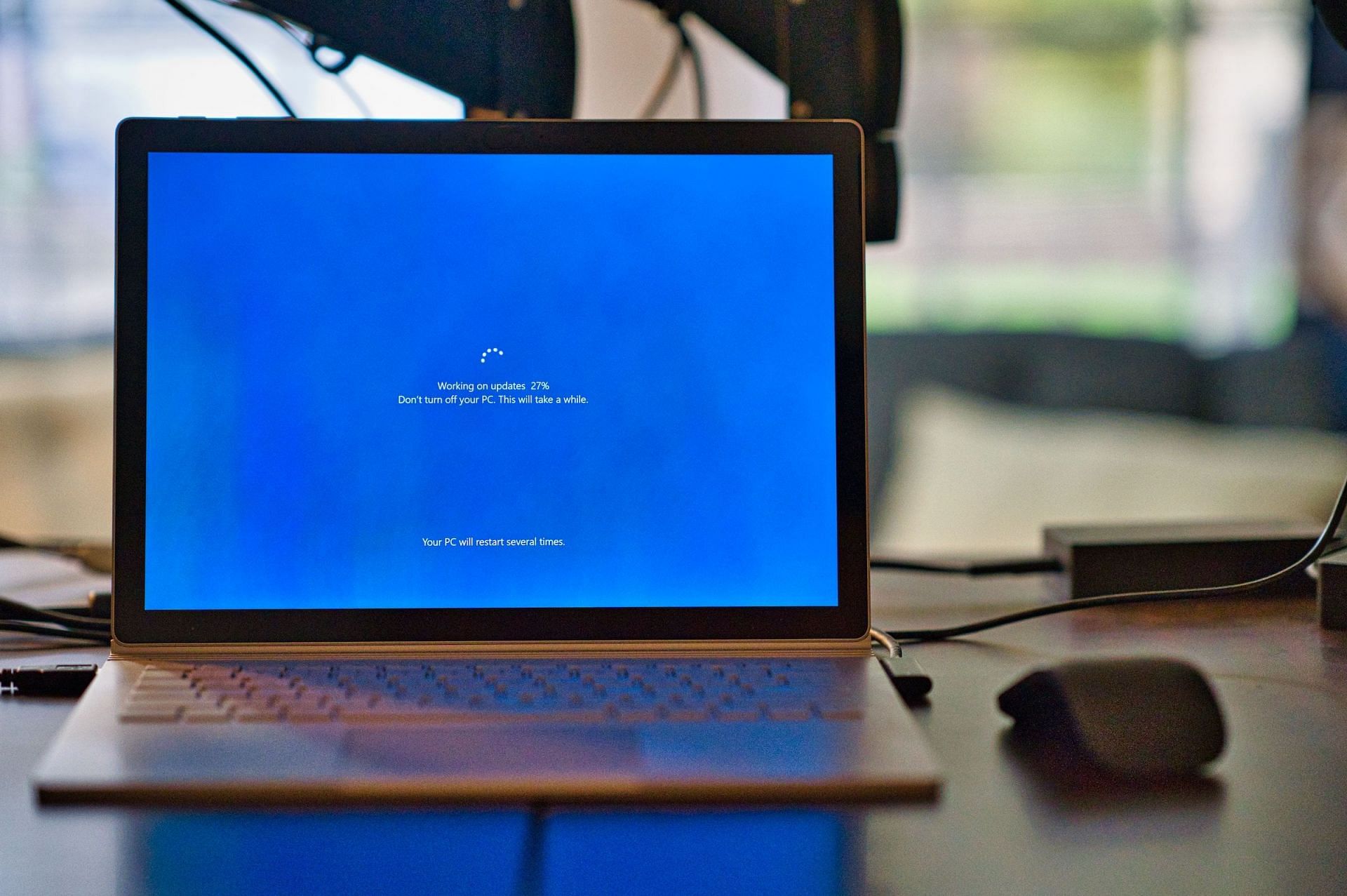 How to Prevent Windows 10 From Downloading Updates Automatically (Image via Unsplash)