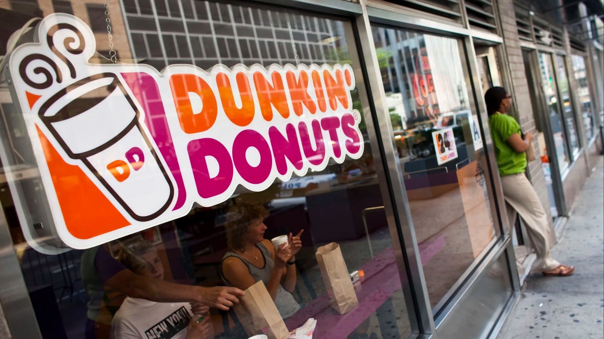 Dunkin announces the return of charitable Iced Coffee Day (Image via Ramin Talaie/ Getty Images)