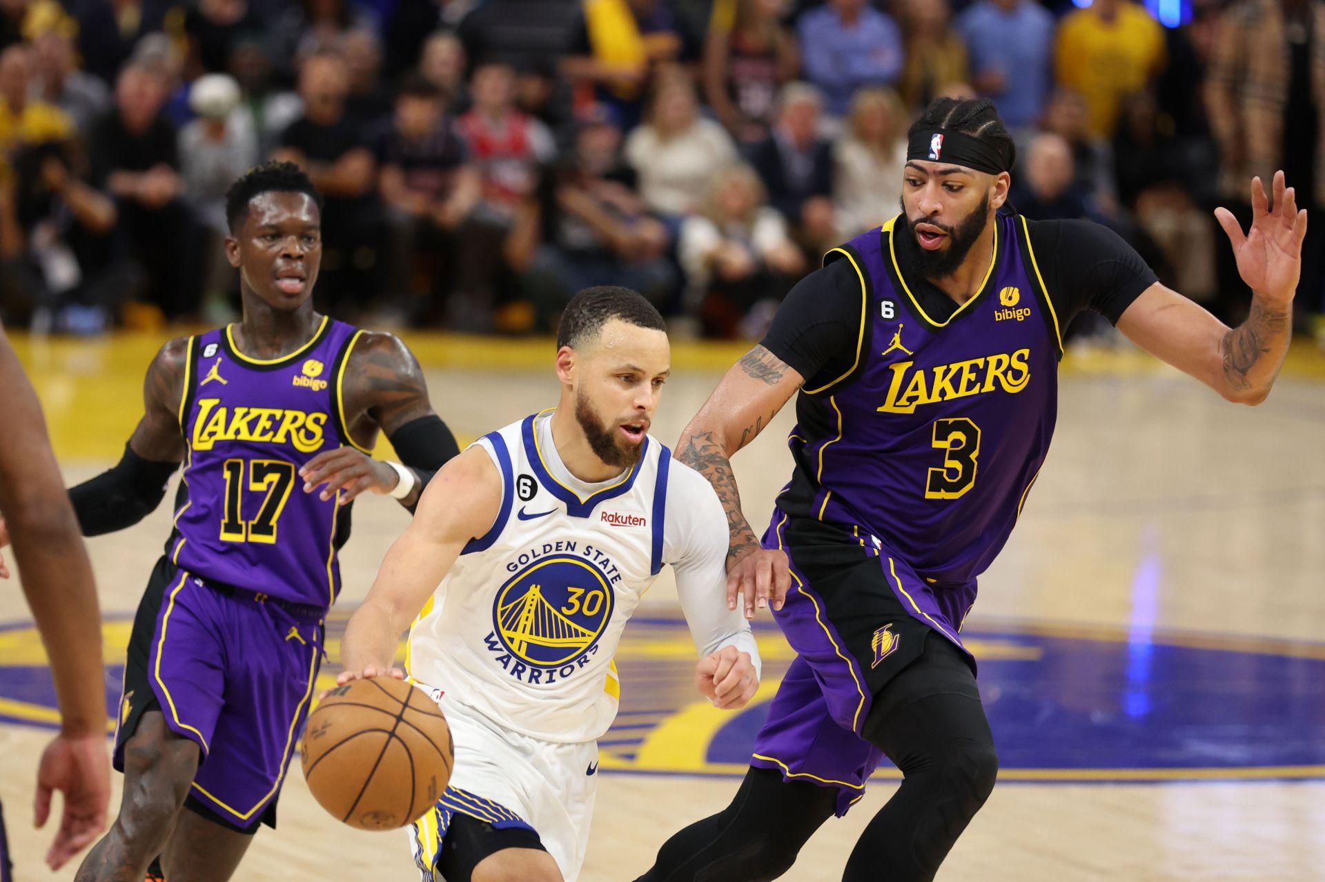 Los Angeles Lakers ganha jogo contra Golden State Warriors