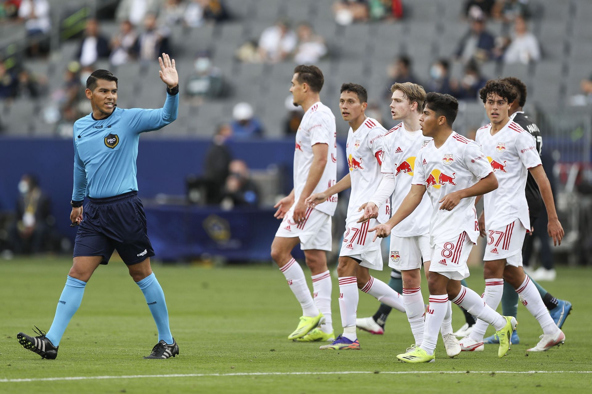 New York Red Bulls v Los Angeles Galaxy