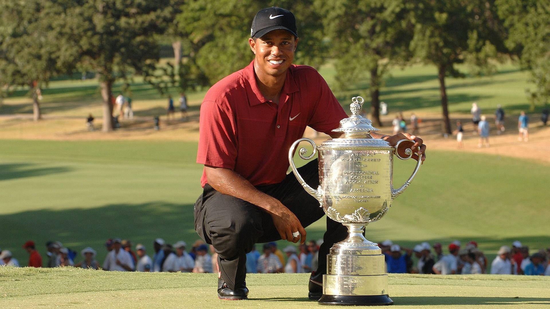 Tiger Woods poses with the Wanamaker trophy after winning the 2007 PGA Championship