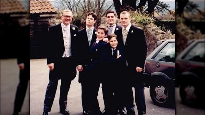 Henry Cavill — HENRY CAVILL, with his mother and brothers SIMON