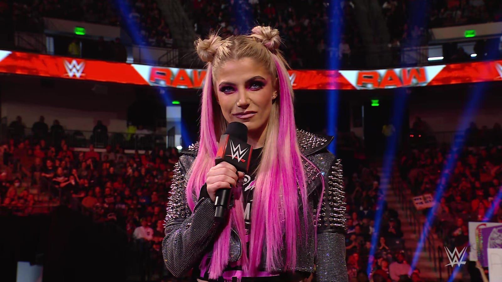Alexa Bliss to return at massive Premium Live Event? 5