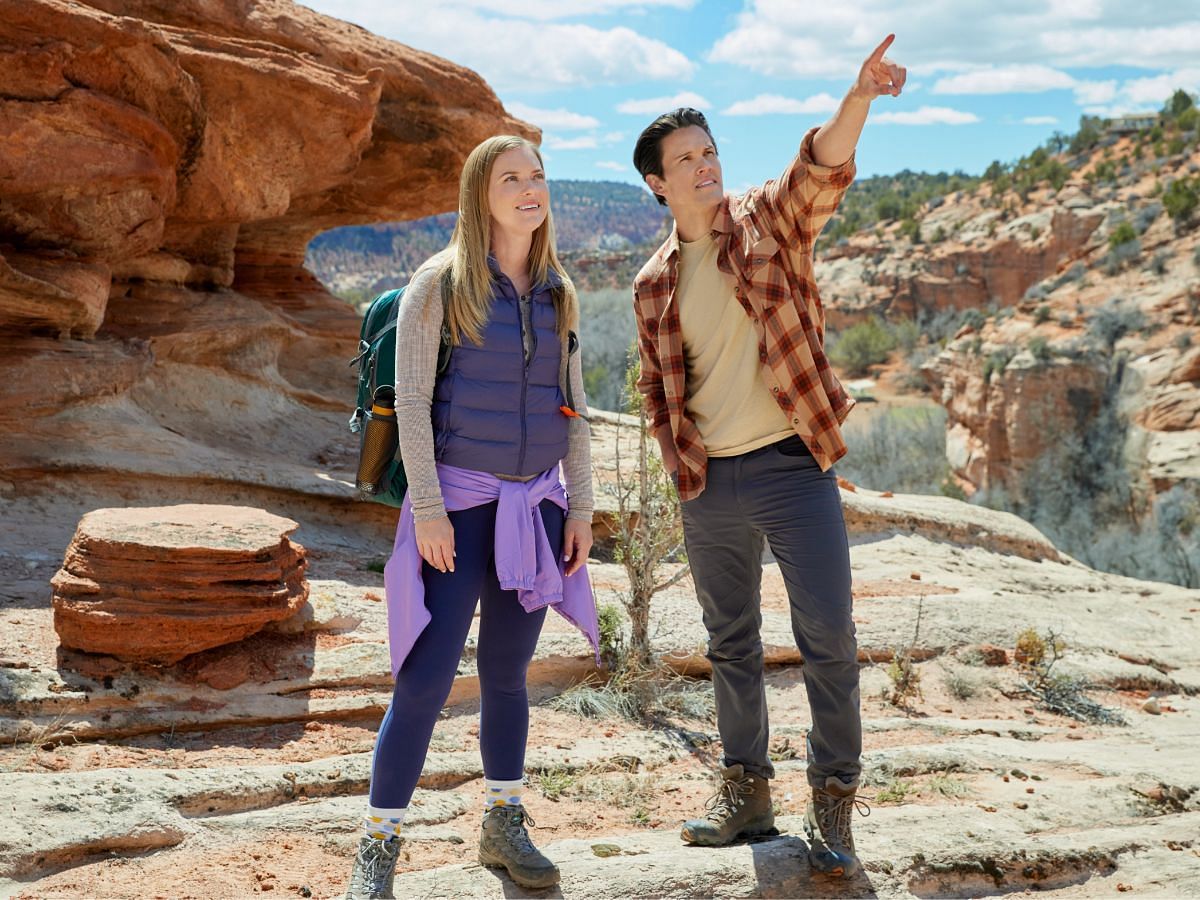 Love in Zion National (Image via Hallmark)