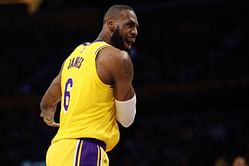 "This series is over"- Charles Barkley says the Warriors are done after they go down to LeBron James and the Lakers.