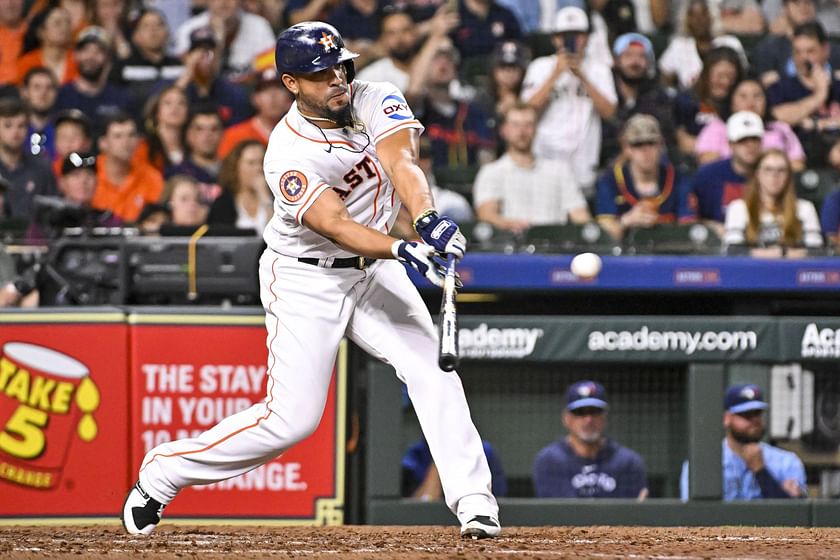 Jose Abreu batting in cleanup spot for Astros on Saturday