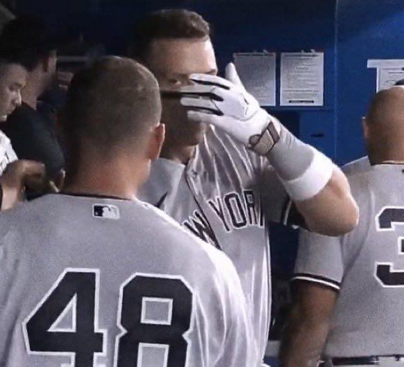 Yankees' star's new celebration sends MLB Twitter into a frenzy